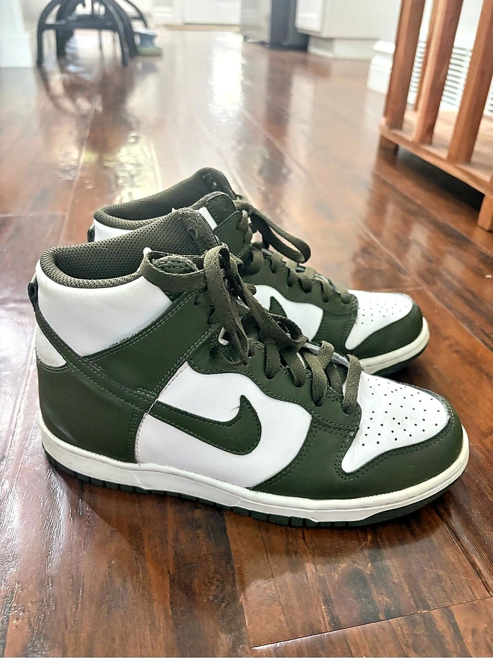 Nike Dunk High og olive green lightly worn